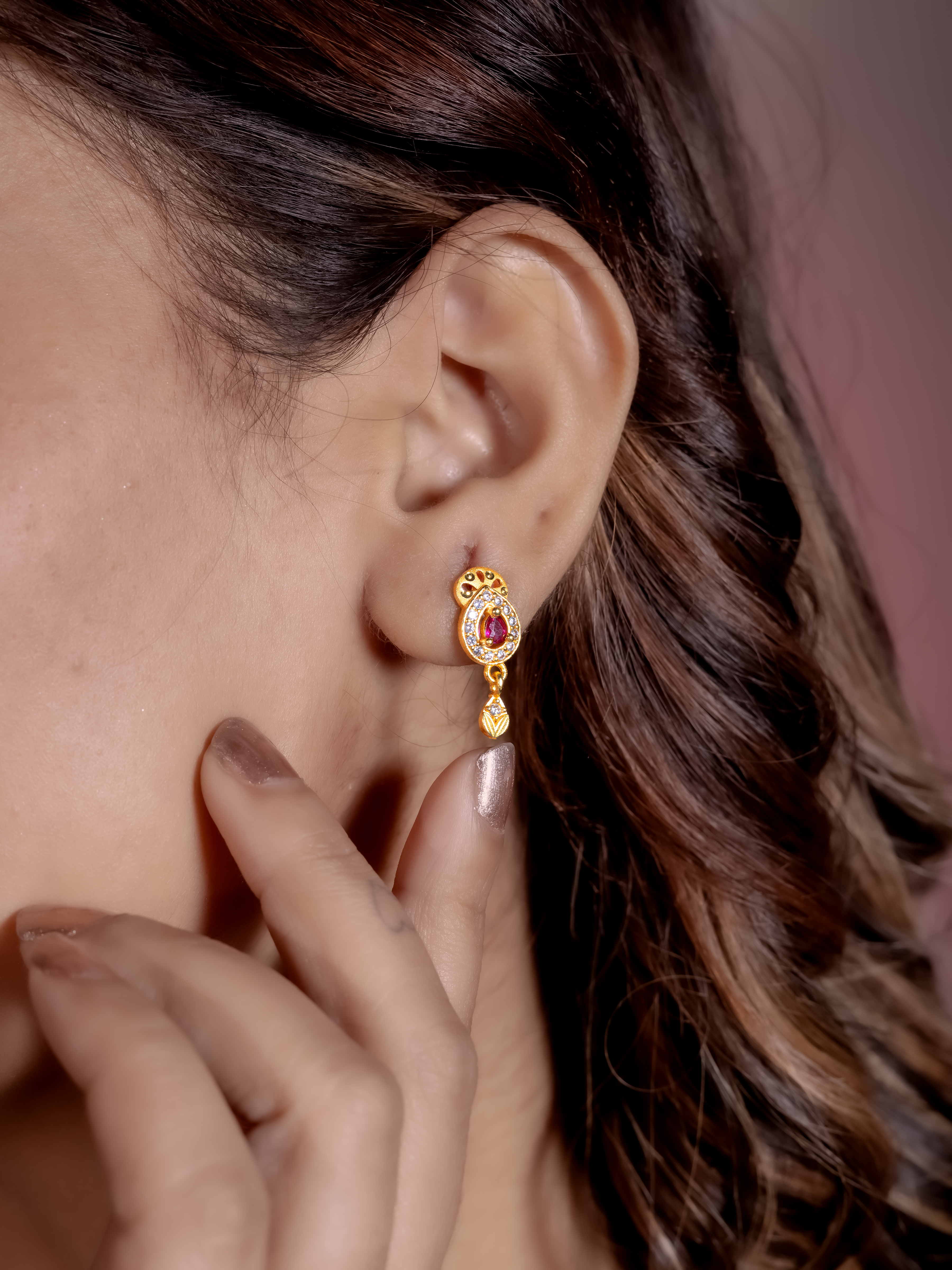 Traditional Gold Mangalsutra with Stone Pendant With Earrings