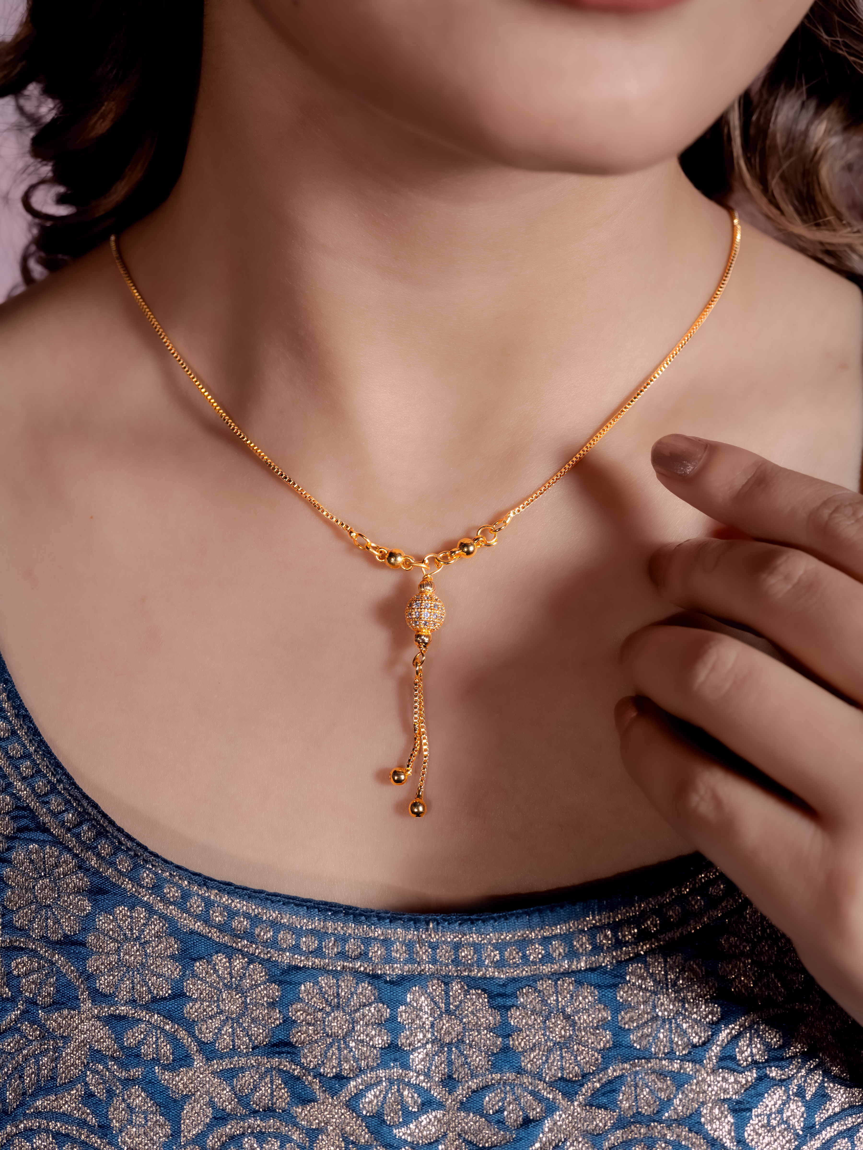 Classic Pendant Style Necklace