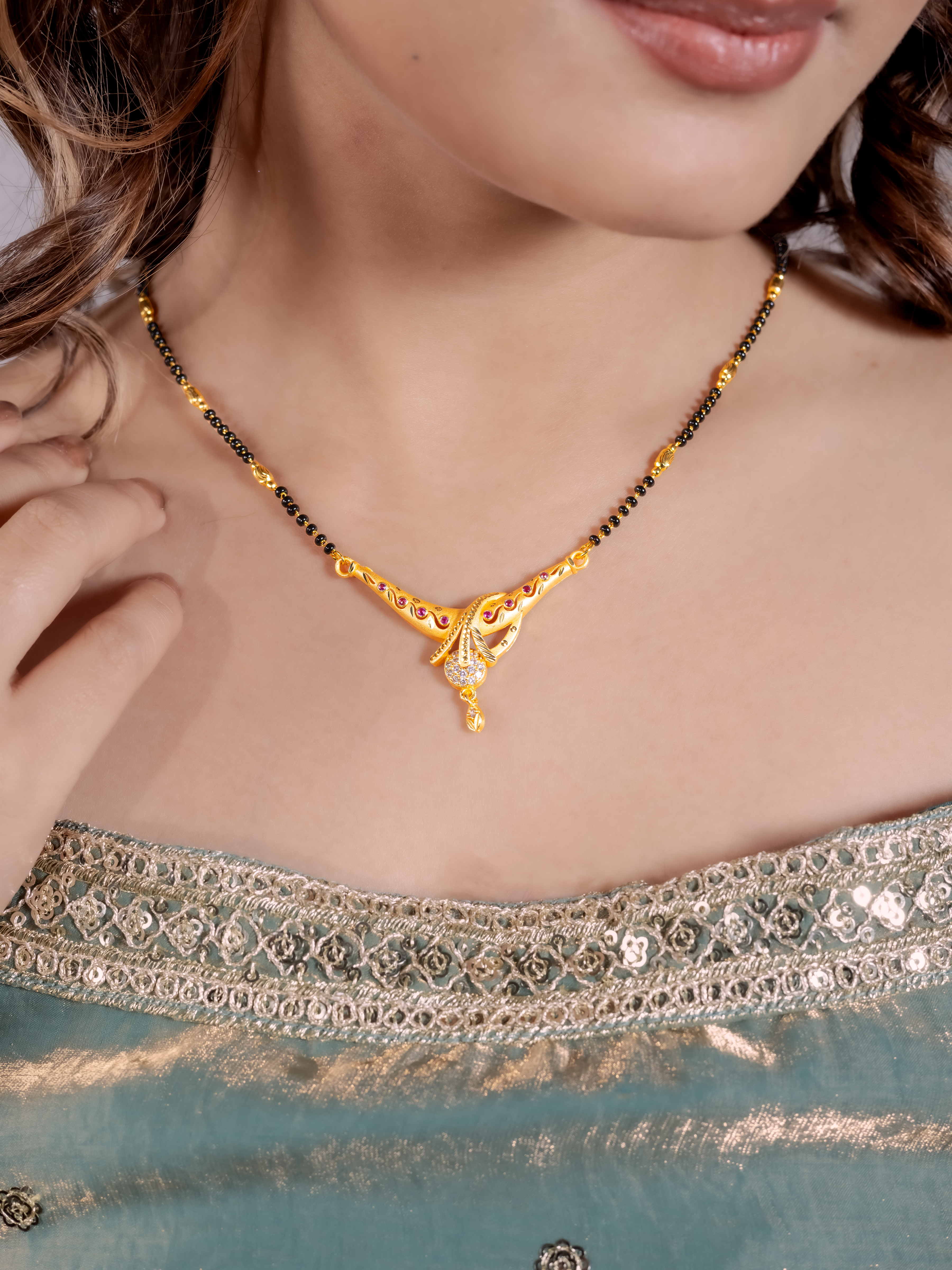 Elegant Mangalsutra with Graceful Pendant