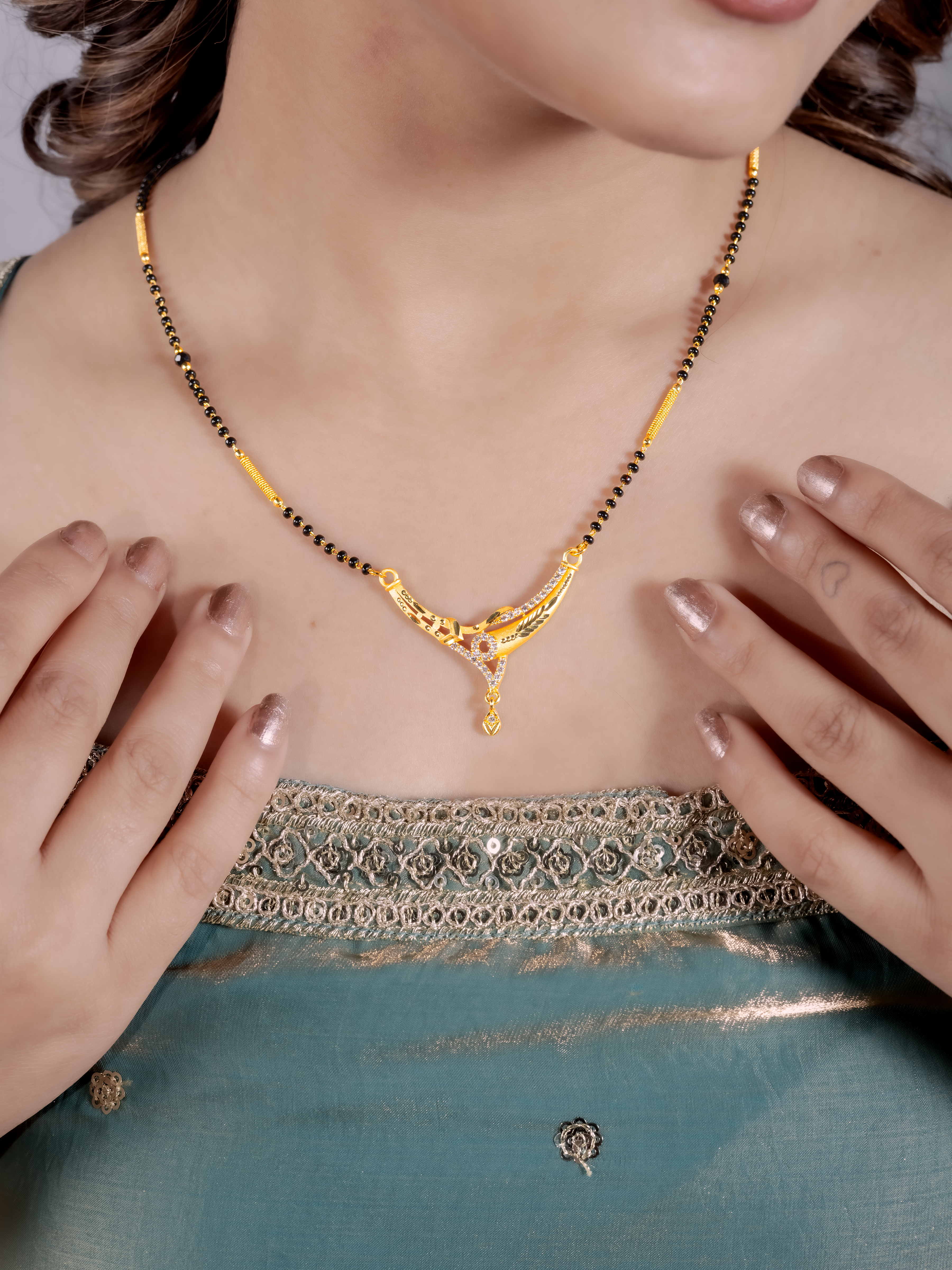 Graceful Mangalsutra with Royal Pendant