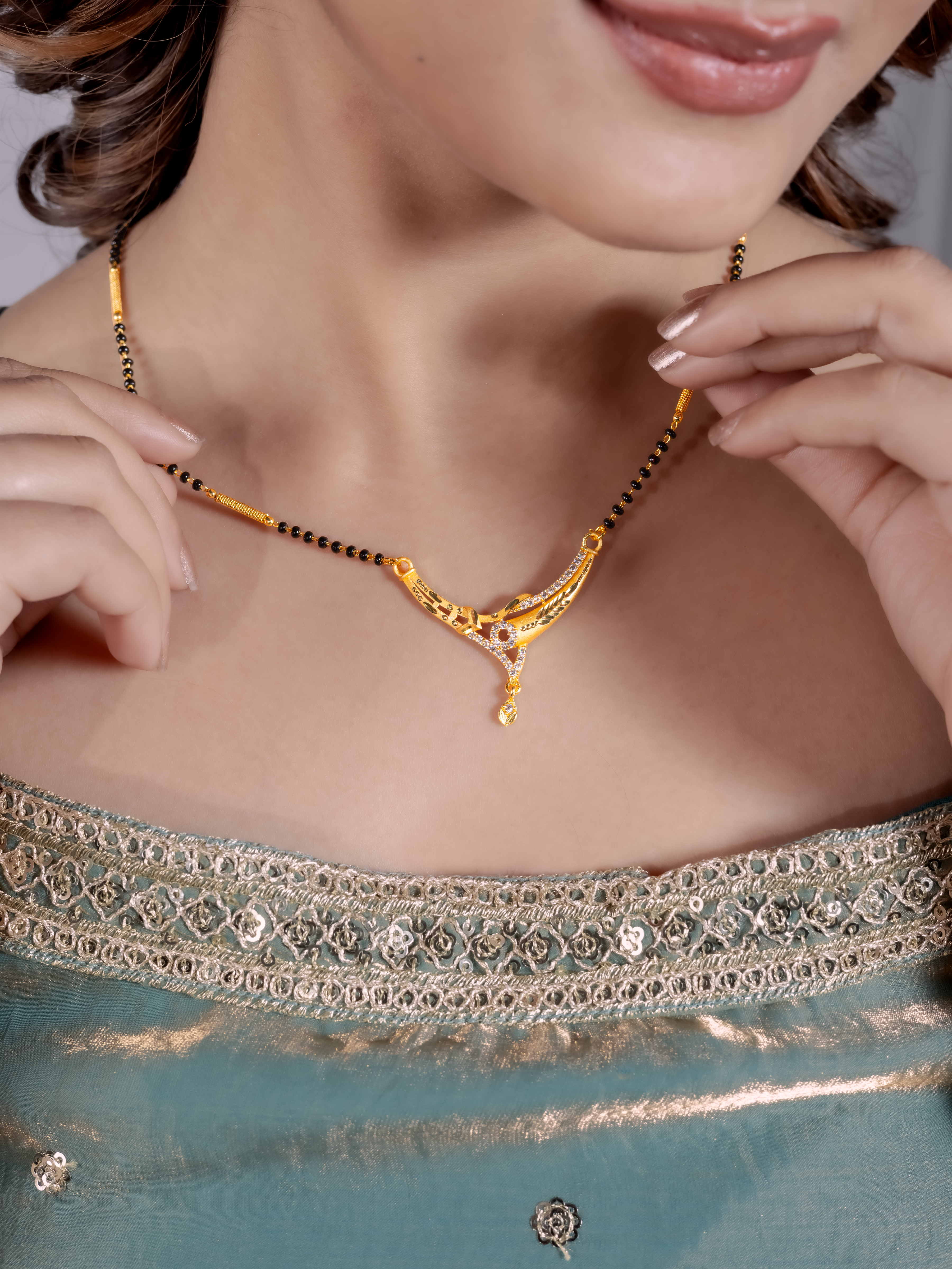 Graceful Mangalsutra with Royal Pendant