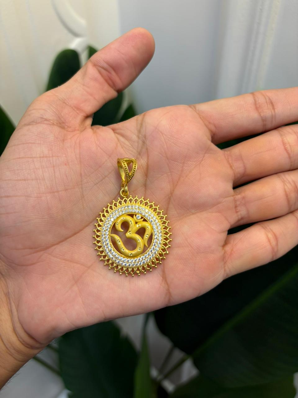 Gold Plated Om Pendal
