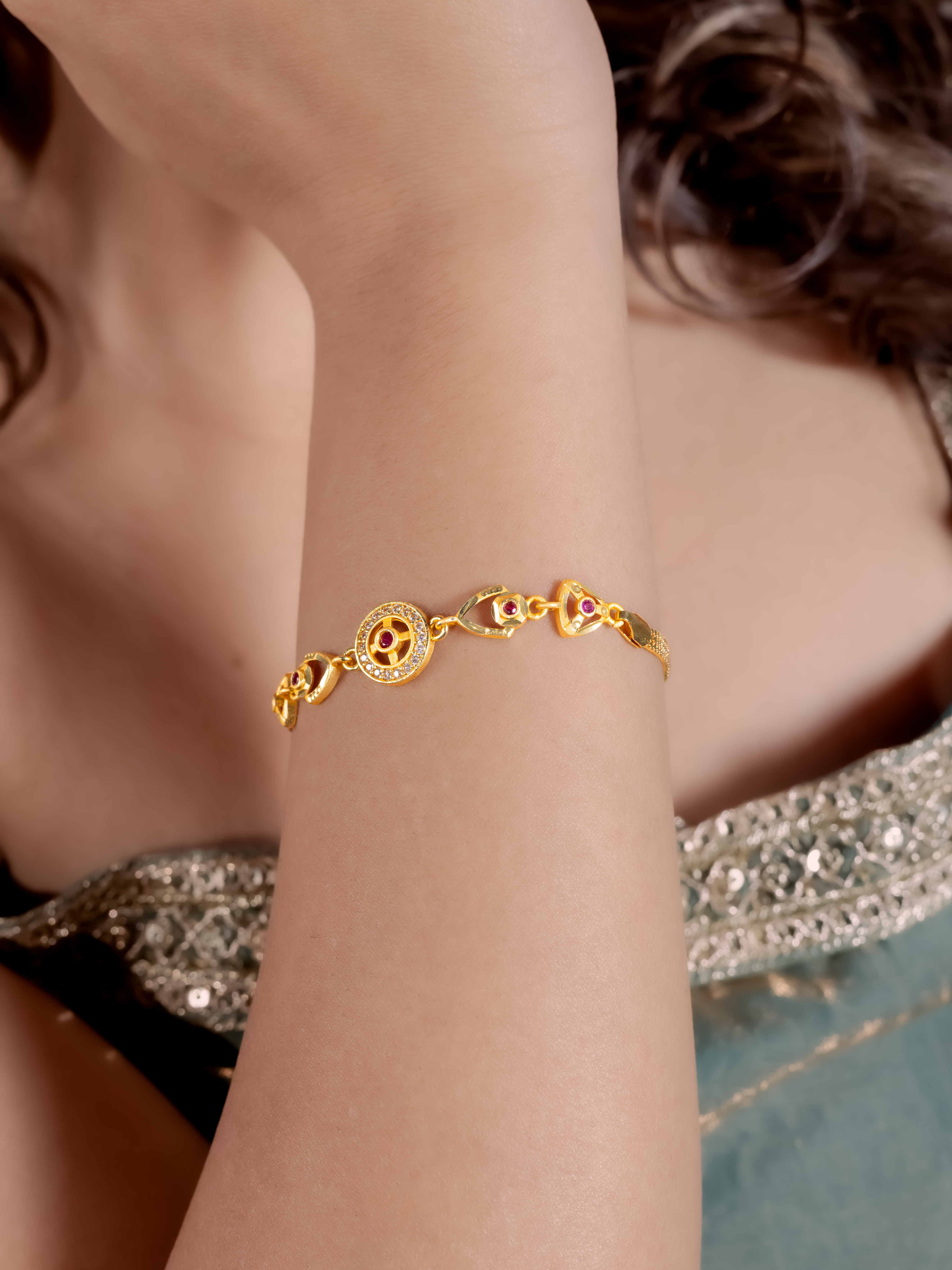 Elegance Gold Bracelet