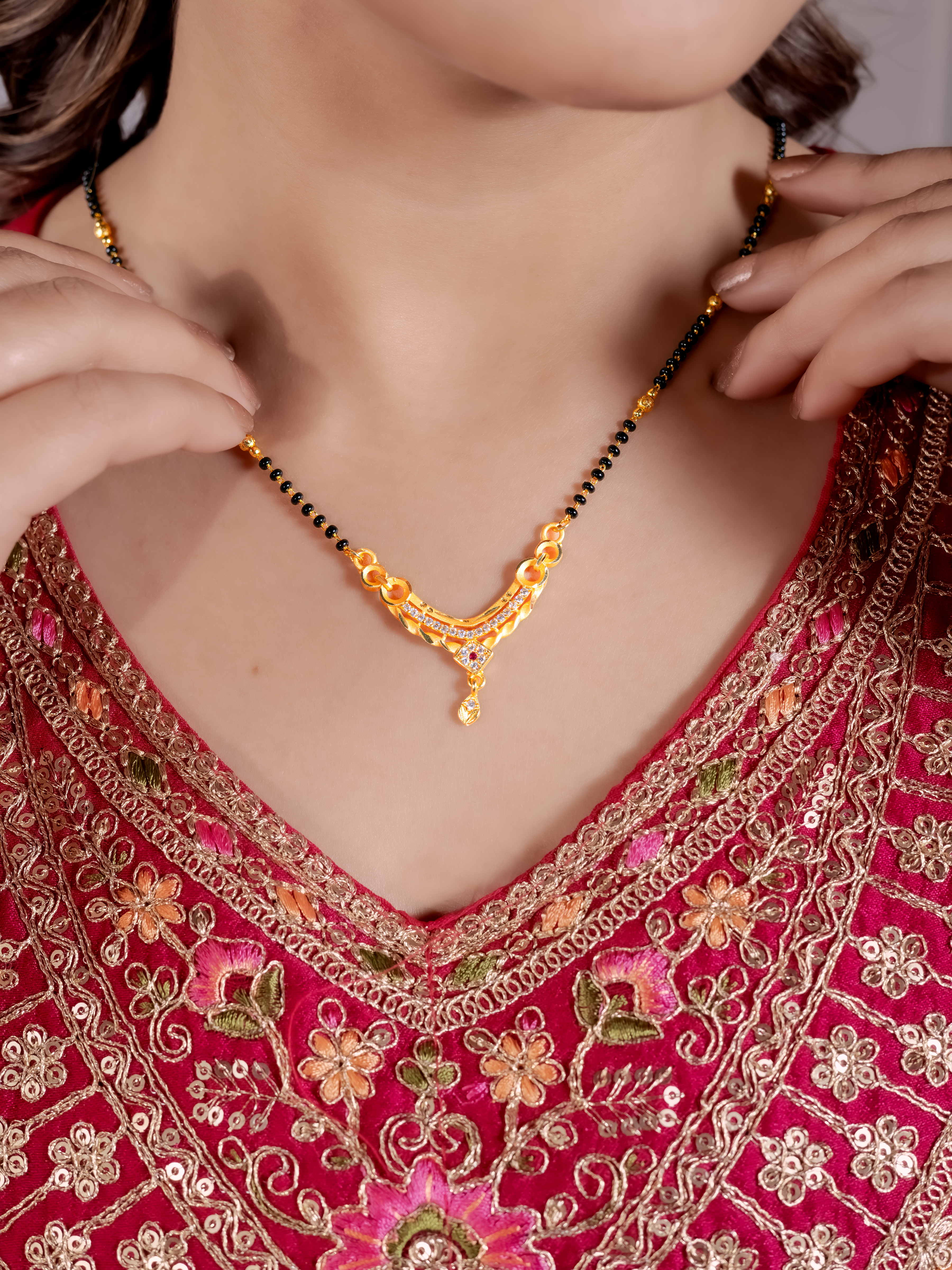 Elegant Gold Mangalsutra Necklace for Women