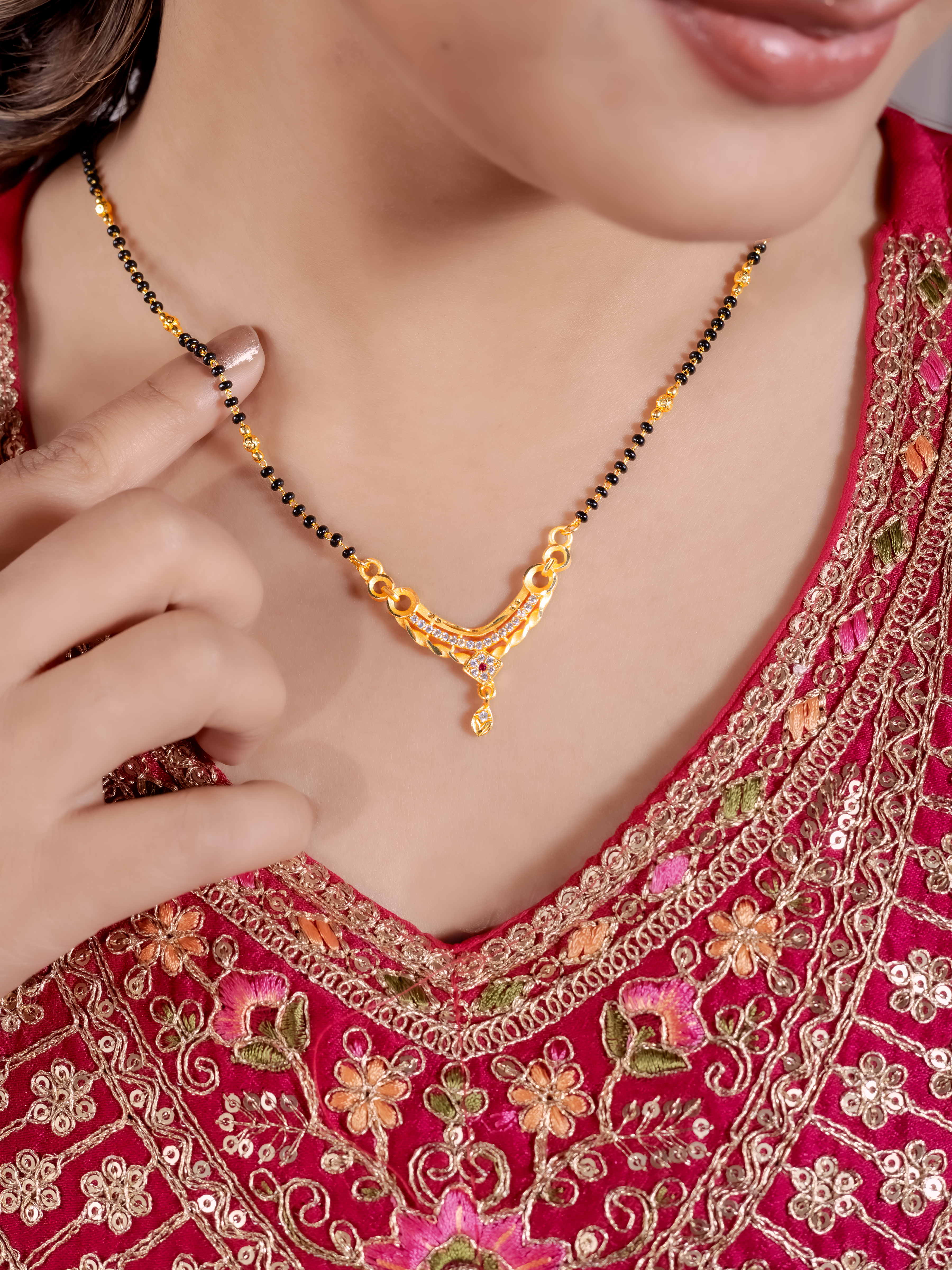 Elegant Gold Mangalsutra Necklace for Women