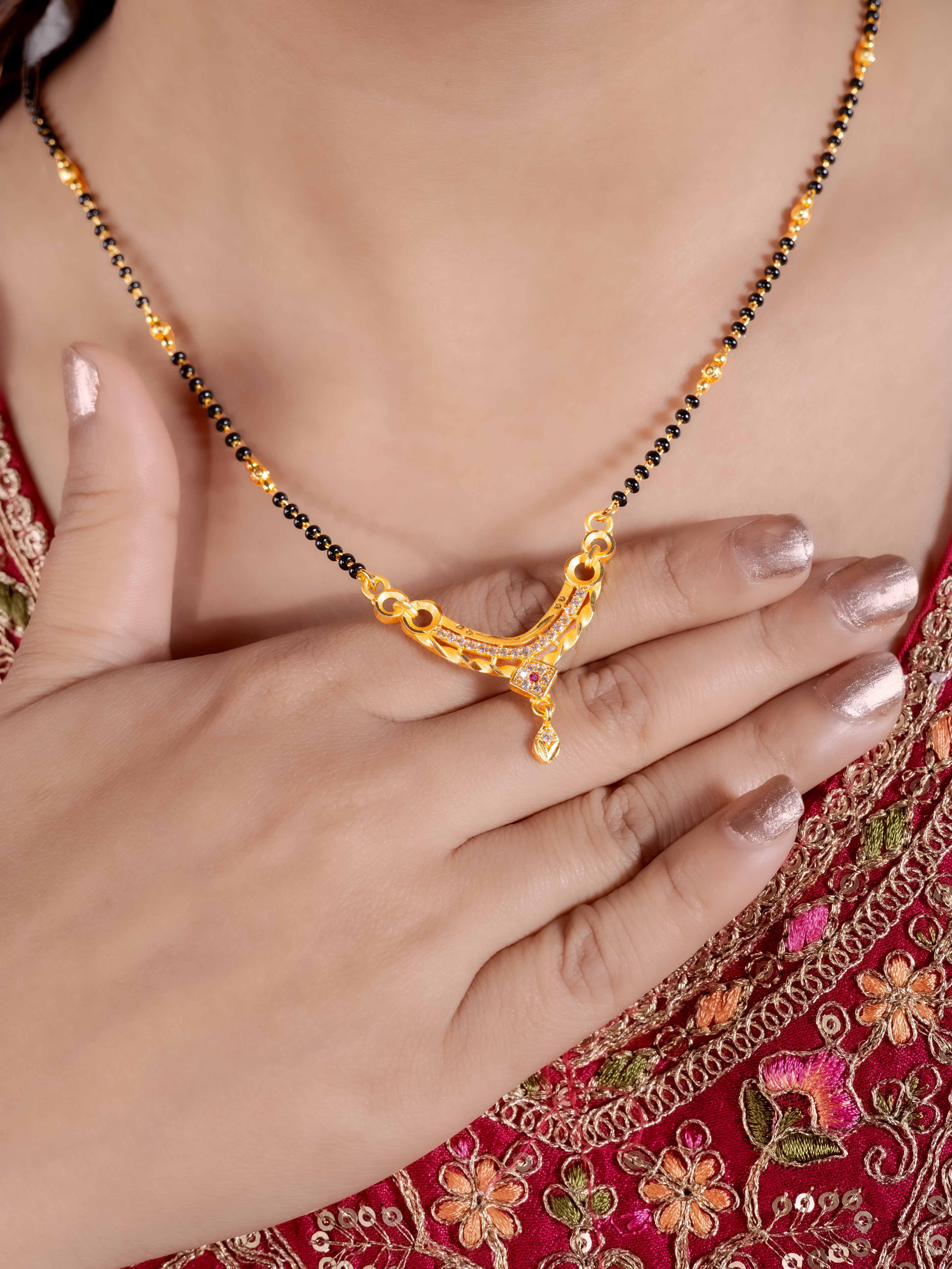 Elegant Gold Mangalsutra Necklace for Women