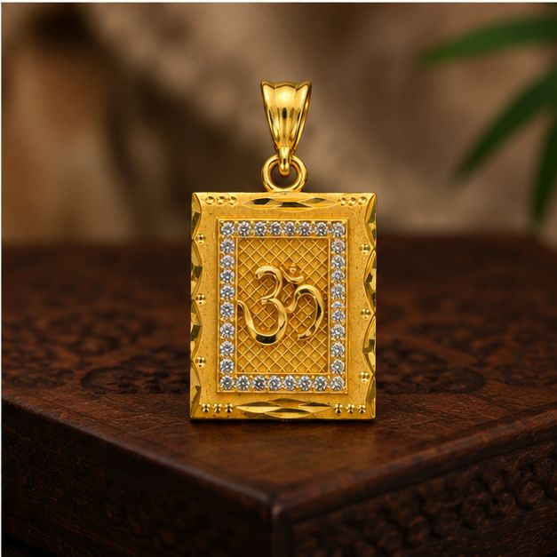 Gold Plated Om 🕉️ Pendal
