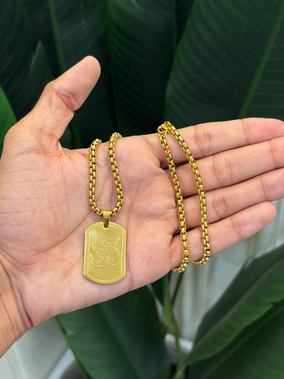 Gold Pleted 🕉️ Pendant With Chain